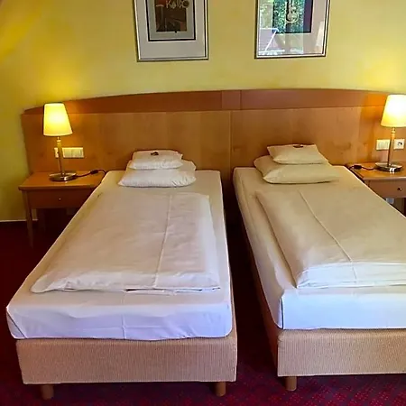 Businesshotel Heilbronn- Biberach 호텔 3*
